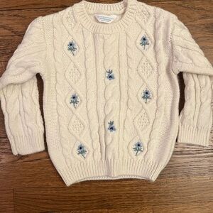 Primark Little Girls Ivory Sweater w/ Blue Flowers Size 3–4Y